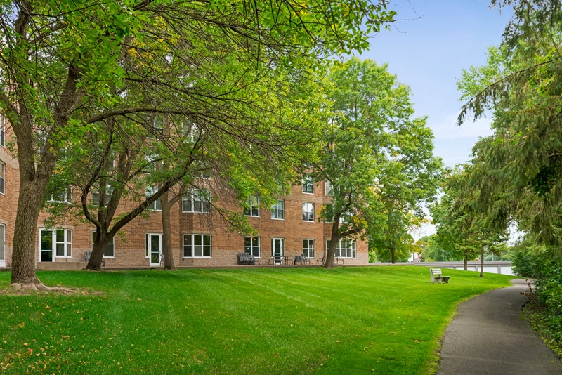 RosePointe_2017_043-(2022_02_10-23_48_19-UTC)-web